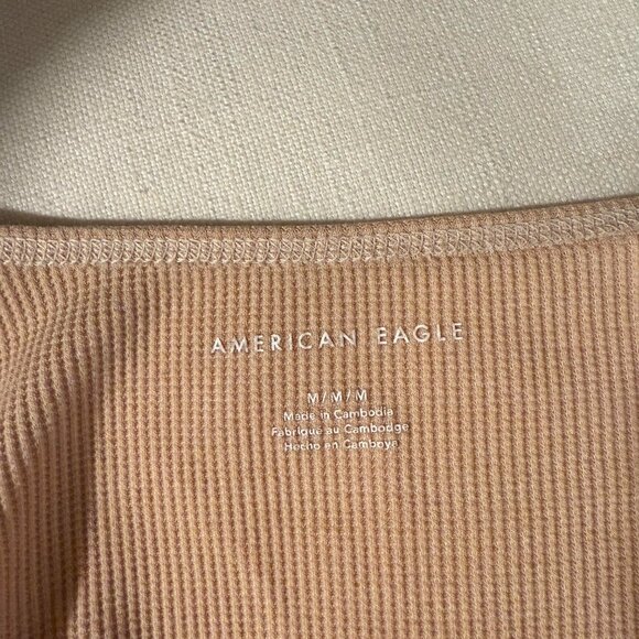 AMERICAN EAGLE - Tan Long Sleeve Tee (Size M) - Picture 4 of 5